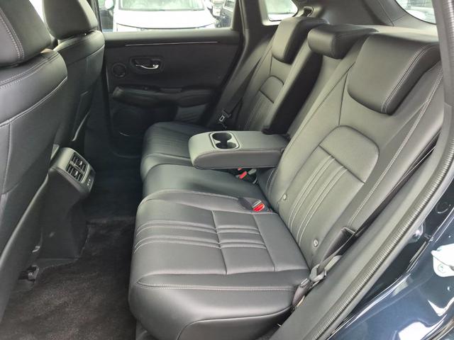 ＺＲ－Ｖ ｅ：ＨＥＶＺ特別仕様車ブラックスタイル　当社デモカー使用／メーカー純正メモリナビ（フルセグ／Ｂｌｕｅｔｏｏｔｈ／ＵＳＢ）／マルチビューカメラ／ＬＥＤヘッドライト／パワーバックドア／コーナーセンサー／ワイヤレスレス電／ビルトインＥＴＣ（35枚目）