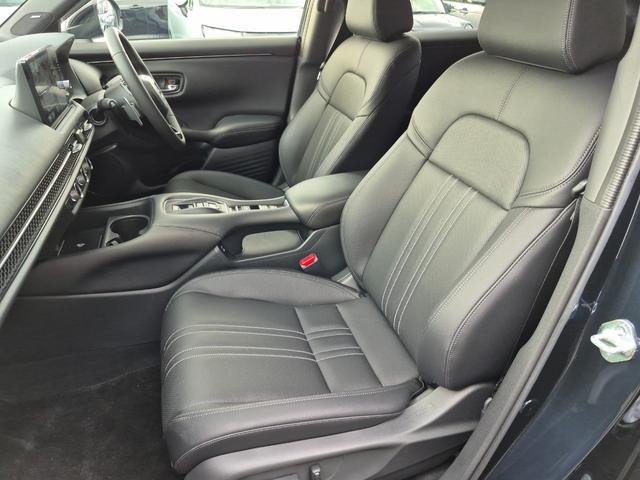 ＺＲ－Ｖ ｅ：ＨＥＶＺ特別仕様車ブラックスタイル　当社デモカー使用／メーカー純正メモリナビ（フルセグ／Ｂｌｕｅｔｏｏｔｈ／ＵＳＢ）／マルチビューカメラ／ＬＥＤヘッドライト／パワーバックドア／コーナーセンサー／ワイヤレスレス電／ビルトインＥＴＣ（38枚目）