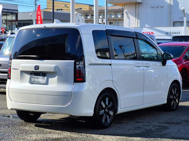 フリード エアーＥＸ　当社代車使用／純正９インチナビ（フルセグ／Ｂｌｕｅｔｏｏｔｈ／ＵＳＢ）／バックカメラ／コーナーセンサー／両側電動スライド／ホンダセンシング／シートヒーター／オートライト（21枚目）