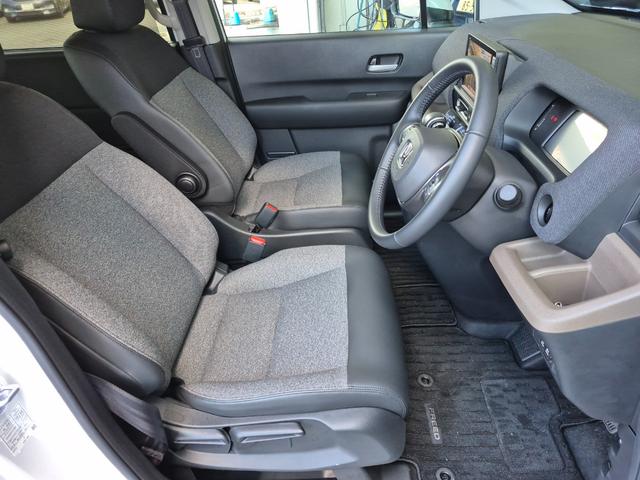 フリード エアーＥＸ　当社代車使用／純正９インチナビ（フルセグ／Ｂｌｕｅｔｏｏｔｈ／ＵＳＢ）／バックカメラ／コーナーセンサー／両側電動スライド／ホンダセンシング／シートヒーター／オートライト（28枚目）