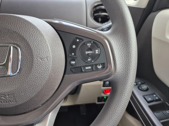 N-BOX G・Lホンダセンシング ワンオーナー/純正CDオーディオ(CD/Bluetooth)/バックカメラ/LEDヘッドライト/電動スライド/ホンダセンシング/標識認識システム/コーナーセンサー(12枚目)