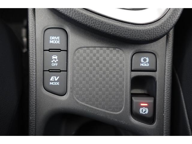 ヤリスクロス ハイブリッド GRスポーツ ワンオーナー車 100V電源 衝突軽減 オートクルーズコントロール LEDヘッド フルセグ Bカメラ キーレス スマートキー アイドリングストップ イモビライザー オートエアコン 横滑り防止装置(31枚目)