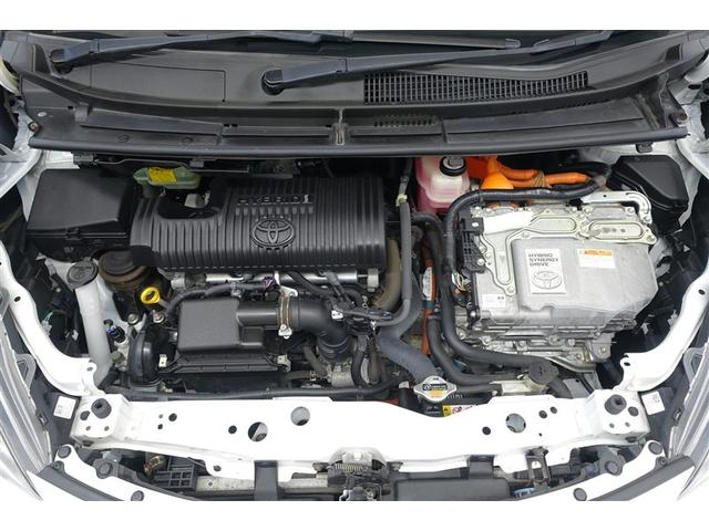 シエンタ ハイブリッドＧ　クエロ　点検記録簿　地デジＴＶ　盗難防止　横滑り防止　ＬＥＤライト　ドライブレコーダー　スマートキー　ＥＴＣ　１オーナー　バックモニタ　ＤＶＤ　オ－トエアコン　ＡＵＸ　メモリ－ナビ　エアバッグ　３列シート（19枚目）