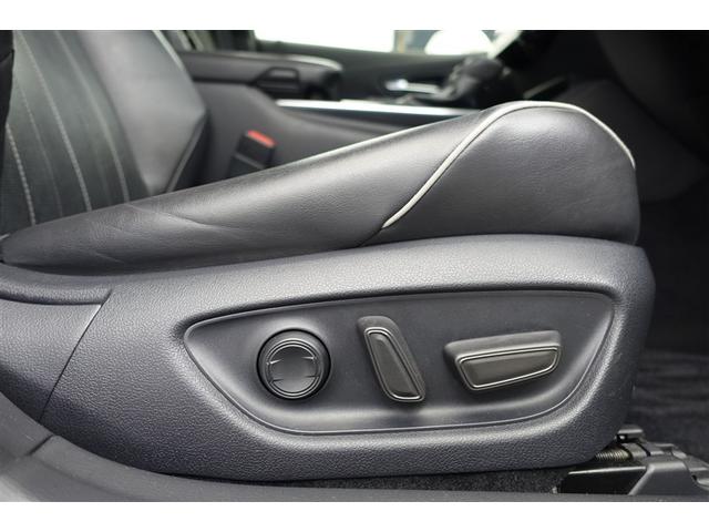 クラウンハイブリッド ＲＳアドバンス　クルーズＣ　ＰＣＳ　バックモニター　Ｗエアバッグ　本革シート　ＤＶＤ　ＴＶナビ　定期点検記録簿　地デジ　インテリキー　運転席エアバッグ　パワーシート　ＡＵＸ　アルミ　メモリナビ　パワーウィンドウ（6枚目）