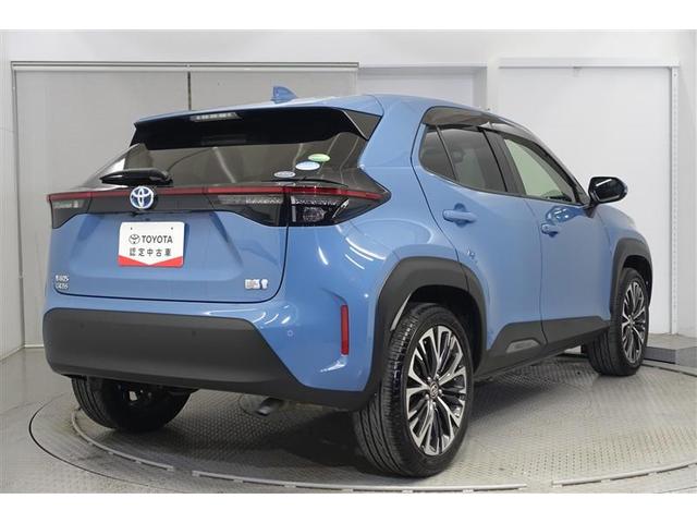 ヤリスクロス ハイブリッドZ インテリジェントキー アルミホイル LEDライト 1オ-ナ- リアカメラ クルーズコントロール 整備記録簿 横滑り防止システム ナビTV メモリーナビゲーション 電動シ-ト パワステ オートエアコン(3枚目)