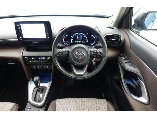 ヤリスクロス ハイブリッドZ インテリジェントキー アルミホイル LEDライト 1オ-ナ- リアカメラ クルーズコントロール 整備記録簿 横滑り防止システム ナビTV メモリーナビゲーション 電動シ-ト パワステ オートエアコン(5枚目)