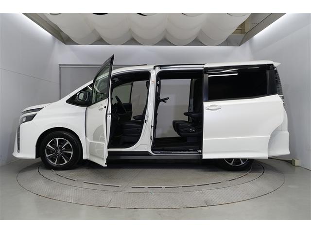 ヴォクシー ＺＳ　両電動スライドドア　サンルーフ　地デジ　盗難防止システム　オートエアコン　ダブルエアバッグ　ＤＶＤ再生可　ドライブレコーダー　ＥＴＣ　ＬＥＤヘッドライト　キーレスエントリー　メモリーナビ　ナビＴＶ（2枚目）