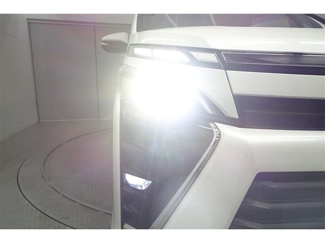 ヴォクシー ＺＳ　両電動スライドドア　サンルーフ　地デジ　盗難防止システム　オートエアコン　ダブルエアバッグ　ＤＶＤ再生可　ドライブレコーダー　ＥＴＣ　ＬＥＤヘッドライト　キーレスエントリー　メモリーナビ　ナビＴＶ（23枚目）