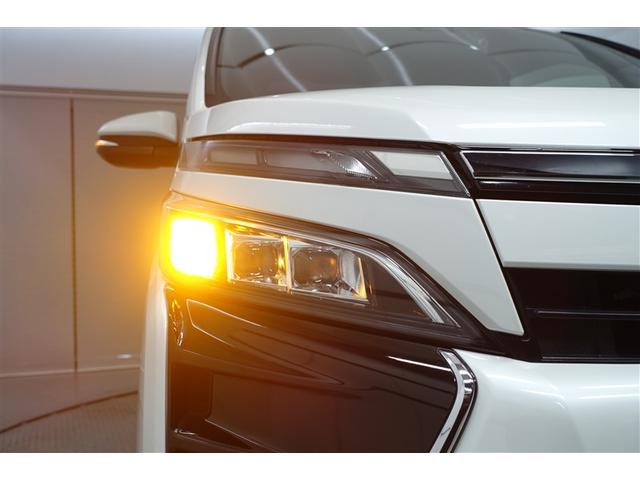 ヴォクシー ＺＳ　両電動スライドドア　サンルーフ　地デジ　盗難防止システム　オートエアコン　ダブルエアバッグ　ＤＶＤ再生可　ドライブレコーダー　ＥＴＣ　ＬＥＤヘッドライト　キーレスエントリー　メモリーナビ　ナビＴＶ（24枚目）