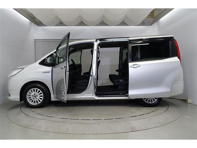 ノア ハイブリッドG Rカメラ スマートキー&プッシュスタート LEDへッドライト ウォークスルー 地デジ イモビライザー 記録簿有 Wエアコン パワーウインドウ アルミ クルコン エアバッグ 横滑り防止 DVD再生機能(2枚目)