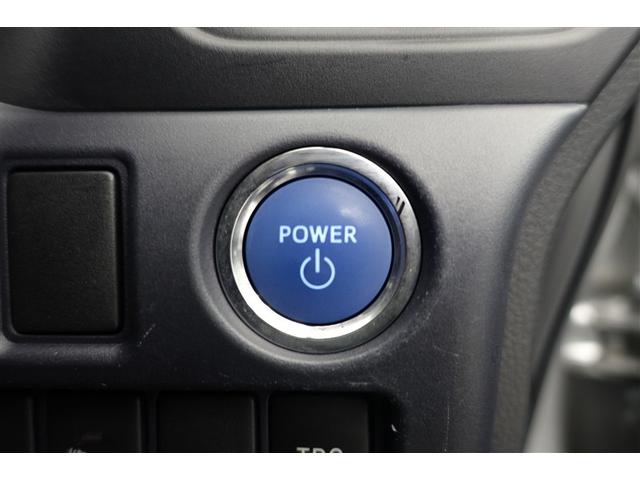 ノア ハイブリッドG Rカメラ スマートキー&プッシュスタート LEDへッドライト ウォークスルー 地デジ イモビライザー 記録簿有 Wエアコン パワーウインドウ アルミ クルコン エアバッグ 横滑り防止 DVD再生機能(10枚目)