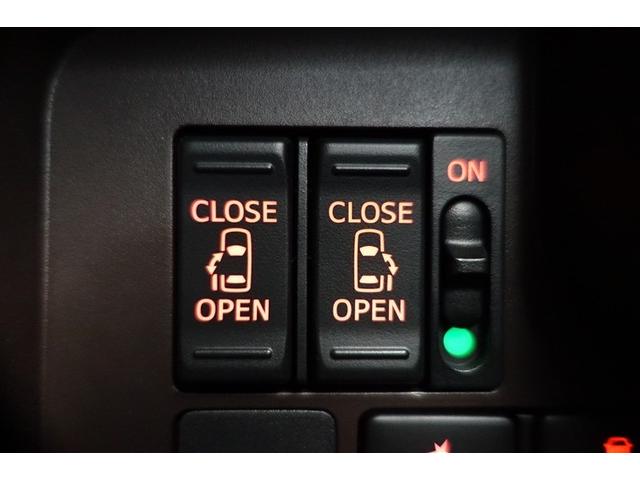 �����p���[�X���C�h�h�A���t���Ă��܂��B�����̃{�^����ō��E�̃X���C�h�h�A���J���邱�Ƃ��ł��܂��B���ݍ��ݖh�~���u���t���Ă���̂ň��S�ł��B