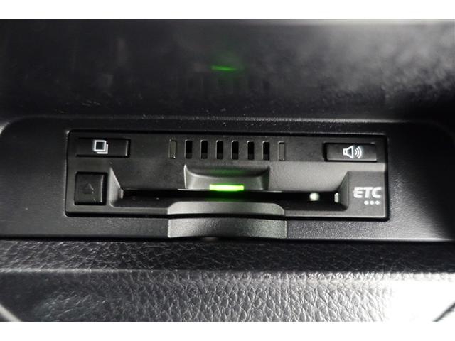 ノア ハイブリッドＧ　Ｒカメラ　スマートキー＆プッシュスタート　ＬＥＤへッドライト　地デジ　イモビライザー　Ｗエアコン　パワーウインドウ　アルミ　クルコン　エアバッグ　横滑り防止　ＤＶＤ再生機能　パワステ　ナビＴＶ　ＡＢＳ（15枚目）