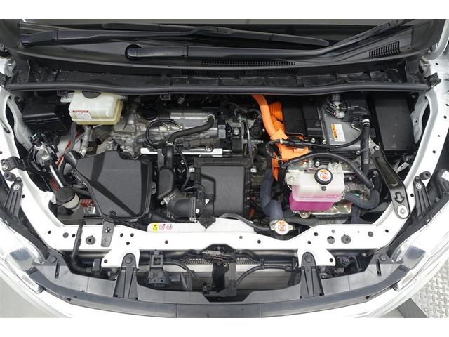 ノア ハイブリッドＧ　Ｒカメラ　スマートキー＆プッシュスタート　ＬＥＤへッドライト　地デジ　イモビライザー　Ｗエアコン　パワーウインドウ　アルミ　クルコン　エアバッグ　横滑り防止　ＤＶＤ再生機能　パワステ　ナビＴＶ　ＡＢＳ（19枚目）