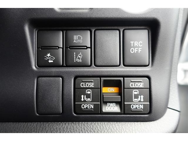 ノア ハイブリッドＧ　Ｒカメラ　スマートキー＆プッシュスタート　ＬＥＤへッドライト　地デジ　イモビライザー　Ｗエアコン　パワーウインドウ　アルミ　クルコン　エアバッグ　横滑り防止　ＤＶＤ再生機能　パワステ　ナビＴＶ　ＡＢＳ（30枚目）