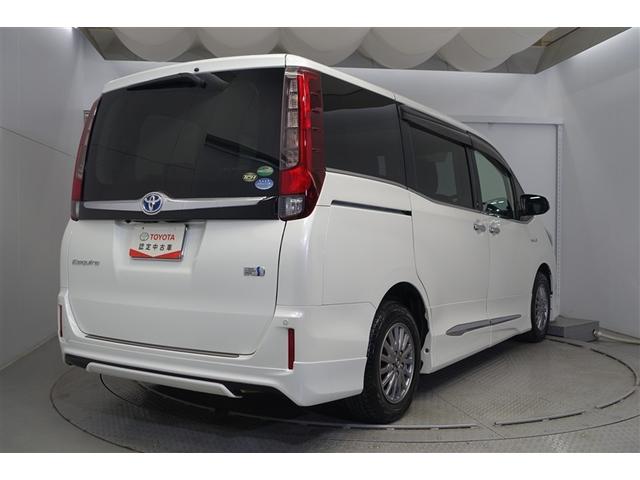 �o�b�N�h�A�͑傫����ɒ��ˏオ��܂��̂ŉו��̏o��������ȒP�ɏo���܂��B�J�̓��ɂ̓o�b�N�h�A���J�����ɂȂ��Ă���܂��恙