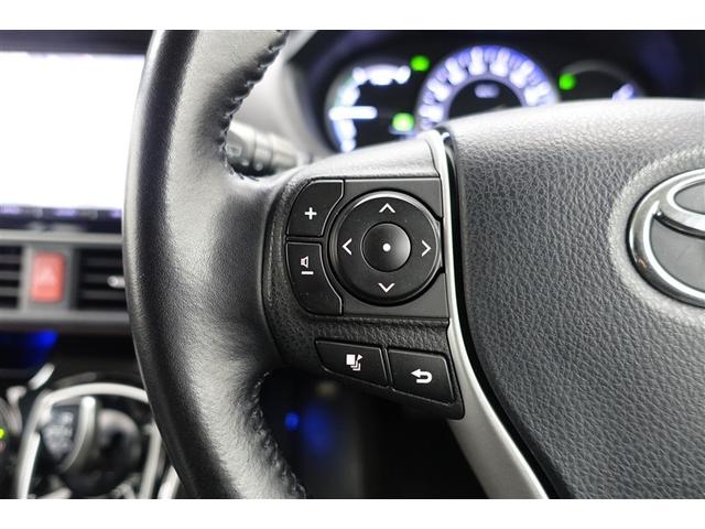 �X�e�A�����O�X�C�b�`���ځI�n���h�������𗣂��Ȃ��Ă��A�茳�̃X�C�b�`�ŉ��ʒ��߂Ȃǂ��o���܂��B�^�]�ȂɎ��������炳�Ȃ��Ă����삪�o���Ĉ��S�ł��I