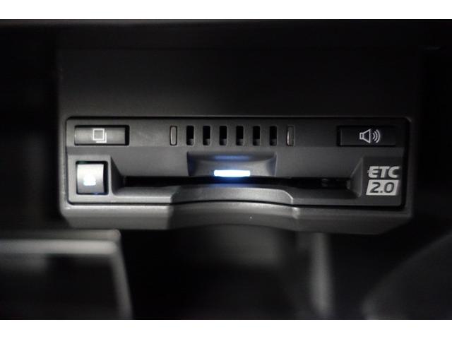 ＣＴ ＣＴ２００ｈ　バージョンＬ　ＤＶＤ再生可能　横滑り防止　リアカメラ　Ｐシート　ＡＡＣ　ナビＴＶ　本革　ＡＢＳ　サイドエアバック　クルーズＣ　ＡＷ　ミュージックプレイヤー接続可　イモビライザー　エアバッグ　ドラレコ　キーレス　ＰＳ（16枚目）