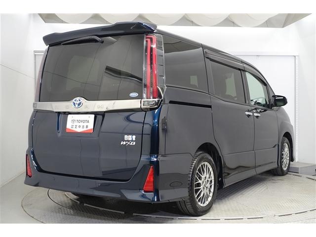 ノア ハイブリッドＳｉ　ダブルバイビーＩＩＩ　リアクーラー　点検記録簿　ワンオーナー車　ＥＴＣ車載器　ＬＥＤランプ　Ｂカメラ　ナビＴＶ　フルセグテレビ　オートクルーズコントロール　ＤＶＤ　横滑り防止装置　イモビライザー　キーレス　アルミホイール（3枚目）