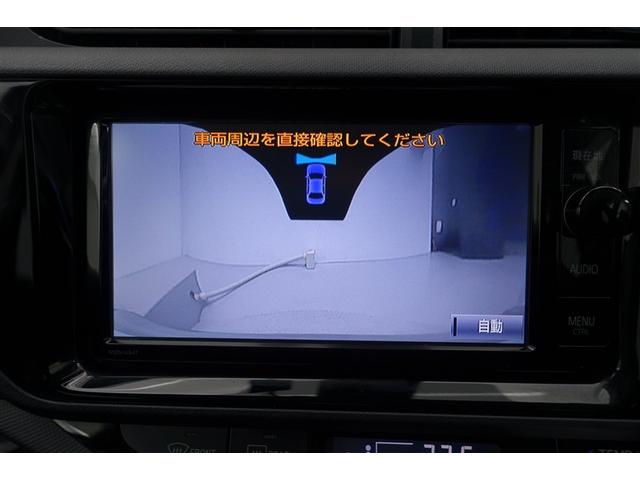 アクア Ｘ－アーバン　キーフリーシステム　横滑り防止システム　Ａストップ　衝突軽減ブレーキ　ＤＶＤ再生可　パワステ　フルセグＴＶ　スマートキ－　デュアルエアバック　運転席エアバッグ　ナビＴＶ　ＥＴＣ車載器　ドラレコ　ＡＢＳ（12枚目）