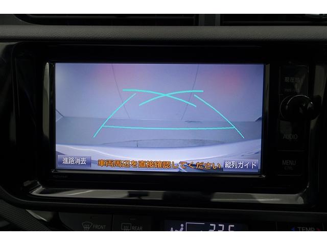 アクア Ｘ－アーバン　キーフリーシステム　横滑り防止システム　Ａストップ　衝突軽減ブレーキ　ＤＶＤ再生可　パワステ　フルセグＴＶ　スマートキ－　デュアルエアバック　運転席エアバッグ　ナビＴＶ　ＥＴＣ車載器　ドラレコ　ＡＢＳ（13枚目）