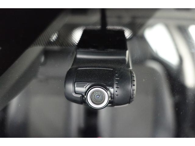 アクア Ｘ－アーバン　キーフリーシステム　横滑り防止システム　Ａストップ　衝突軽減ブレーキ　ＤＶＤ再生可　パワステ　フルセグＴＶ　スマートキ－　デュアルエアバック　運転席エアバッグ　ナビＴＶ　ＥＴＣ車載器　ドラレコ　ＡＢＳ（14枚目）