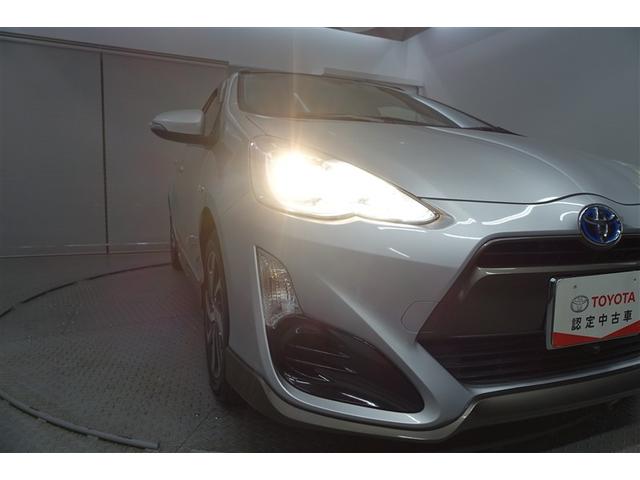 アクア Ｘ－アーバン　キーフリーシステム　横滑り防止システム　Ａストップ　衝突軽減ブレーキ　ＤＶＤ再生可　パワステ　フルセグＴＶ　スマートキ－　デュアルエアバック　運転席エアバッグ　ナビＴＶ　ＥＴＣ車載器　ドラレコ　ＡＢＳ（22枚目）