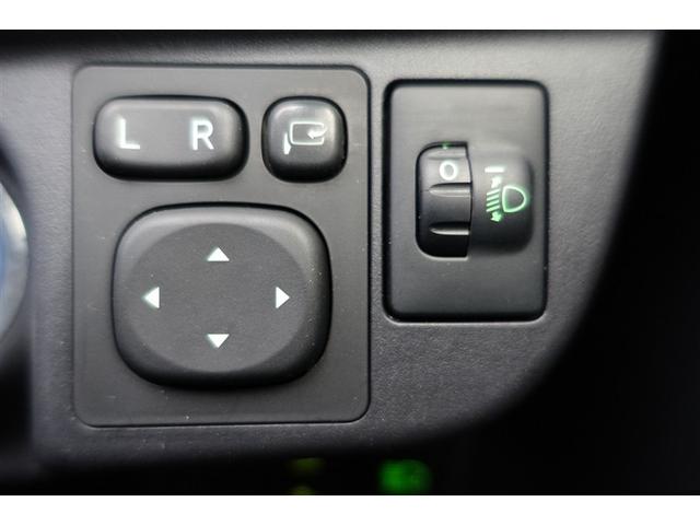 アクア Ｘ－アーバン　キーフリーシステム　横滑り防止システム　Ａストップ　衝突軽減ブレーキ　ＤＶＤ再生可　パワステ　フルセグＴＶ　スマートキ－　デュアルエアバック　運転席エアバッグ　ナビＴＶ　ＥＴＣ車載器　ドラレコ　ＡＢＳ（31枚目）