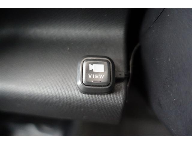 アクア Ｘ－アーバン　キーフリーシステム　横滑り防止システム　Ａストップ　衝突軽減ブレーキ　ＤＶＤ再生可　パワステ　フルセグＴＶ　スマートキ－　デュアルエアバック　運転席エアバッグ　ナビＴＶ　ＥＴＣ車載器　ドラレコ　ＡＢＳ（32枚目）