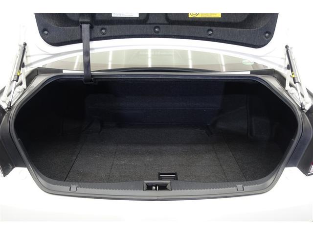 �g�����N�X�y�[�X����������Ă���Z�_���́A�ԊO������ԓ�������ו��������������ڂ��X�b�L�����܂��B����≹�A�ɂ��������ڎԓ��ɓ`���Ȃ������b�g������܂��B