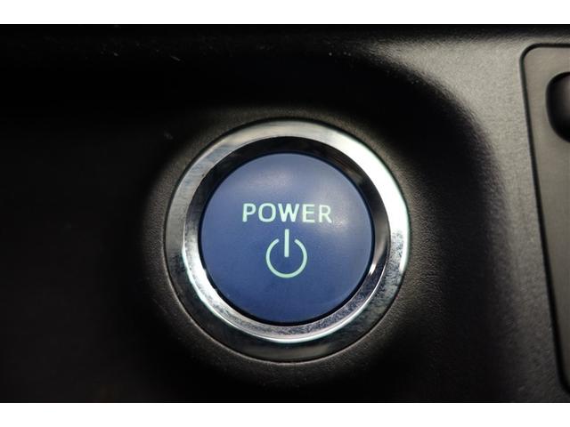 アクア Ｇブラックソフトレザーセレクション　セキュリティー　ＴＶナビ　ＥＣＯモード　ＬＥＤヘッドライト　Ｓキー　整備記録簿　Ｗエアバッグ　ＥＳＣ　ＤＶＤ再生可能　キーレス　バックカメラ　ＡＢＳ　オートクルーズコントロール　ＥＴＣ　メモリーナビ（10枚目）