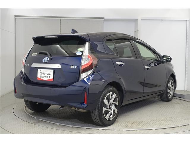 �o�b�N�h�A�͑傫����ɒ��ˏオ��܂��̂ŉו��̏o��������ȒP�ɏo���܂��B�J�̓��ɂ̓o�b�N�h�A���J�����ɂȂ��Ă���܂��恙