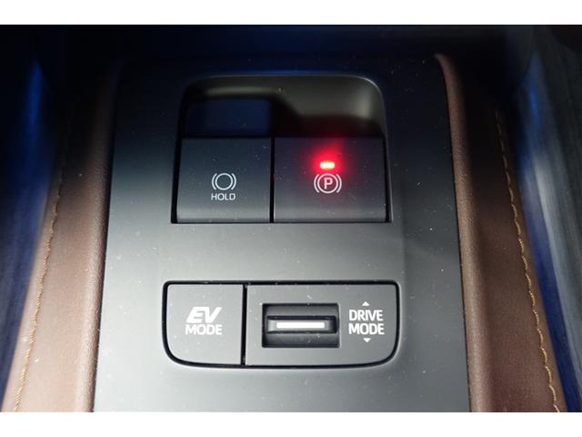 ハリアーハイブリッド Ｇ　レザーパッケージ　パワーシート　フルセグＴＶ　盗難防止装置　ＬＥＤヘッドライト　ドライブレコーダー　アルミホイール　クルコン　メモリーナビ　スマートキー　レザーシート　記録簿　４ＷＤ　ＥＴＣ　キーレス　ワンオーナー（32枚目）