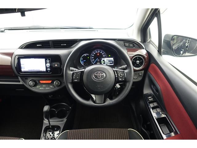 �X�^�C���b�V���ȃC���p�l����ł��I�^�]�̍ہA��ɖڂɂ��镔���́A�V�b�N�ɂ܂Ƃ߂��O���̗��Ȃ��f�U�C�����l�C�ł��I