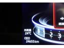 Ｚ　定期点検記録簿　１オ－ナ－　ＥＴＣ車載器　バックモニタ－　ＬＥＤヘッドライト　ＤＶＤ再生機能　フルセグＴＶ　スマキ－　ｉストップ　オートエアコン　サイドカーテンエアバック　アルミホイル　キ－フリ－（17枚目）