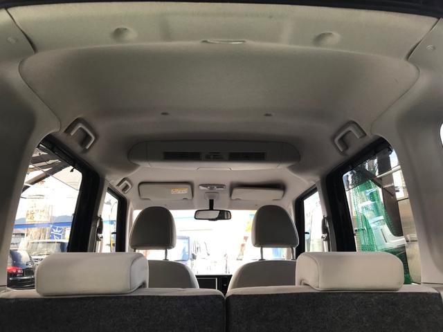 【天井で目立った汚れはございません】お子様やご家族の方が直接触れるところだからこそ、内装仕上げは特にこだわったおり、専用の機械とオゾン水を使って、時間をかけて仕上げております。ぜひご確認下さい！