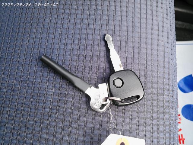 アルト Ｌ　２型　純正オーディオ　衝突被害軽減システム　リヤセンサー　オートライト　シートヒーター　アイドリングストップ　横滑り防止機能　１年保証付（33枚目）