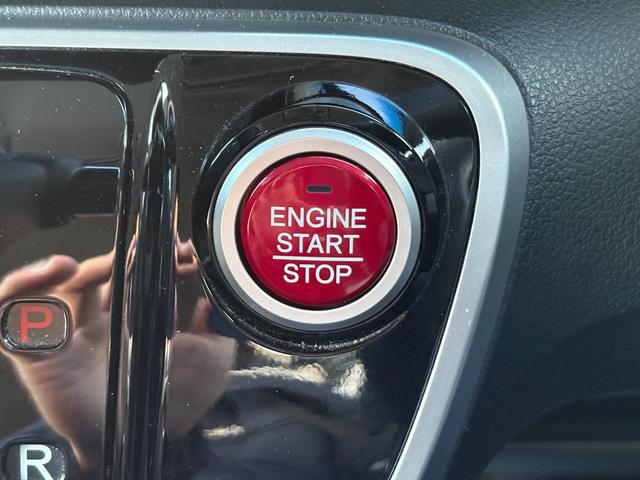 Ｎ－ＢＯＸカスタム Ｇ・Ｌパッケージ　バックカメラ　オートライト　Ｂｌｕｅｔｏｏｔｈ　両側電動スライドドア　ナビ　プッシュスタート　シートヒーター　シートヒーター　オートエアコン　ＥＴＣ　盗難防止システム　１年保証付（33枚目）