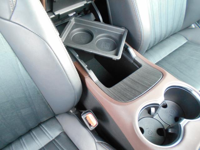 ハリアーハイブリッド Ｚ　純正１２．３型ナビ　フルセグＴＶ　Ｂカメラ　ＥＴＣ２．０　ＪＢＬサウンド　純正デジタルミラー　ＡＣ１００Ｖ電源　電動リアゲート　衝突被害軽減Ｂ　アダプティブクルーズコントロール　１年保証付き（37枚目）