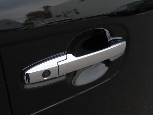 N-BOXカスタム G SS ブラックスタイルパッケージ バックカメラ オートライト Bluetooth 両側電動スライドドア ナビ プッシュスタート ETC オートエアコン 禁煙車 衝突被害軽減システム 横滑り防止機能 盗難防止システム 1年保証付(39枚目)