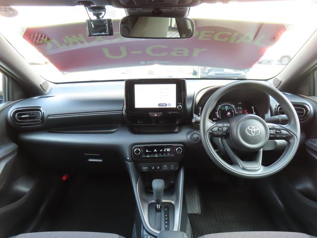 ヤリス ハイブリッド G オートライト Bluetooth 純正ナビ プッシュスタート シートヒーター オートエアコン ETC 禁煙車 衝突被害軽減システム 横滑り防止機能 盗難防止システム 全方位モニター 新車保証継承(4枚目)