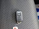 スマートキーレスです!こちらを持ち歩いていればOK!取り出す機会はほとんどありません☆