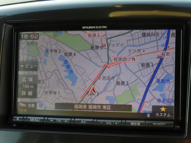 メモリーナビ付です!ドライブの際に便利です♪