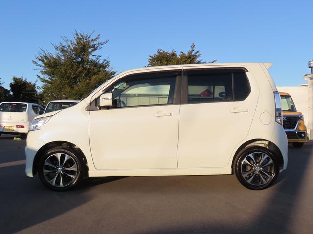 コンパクトな車で小回りがいいです☆運転しやすいですよ!