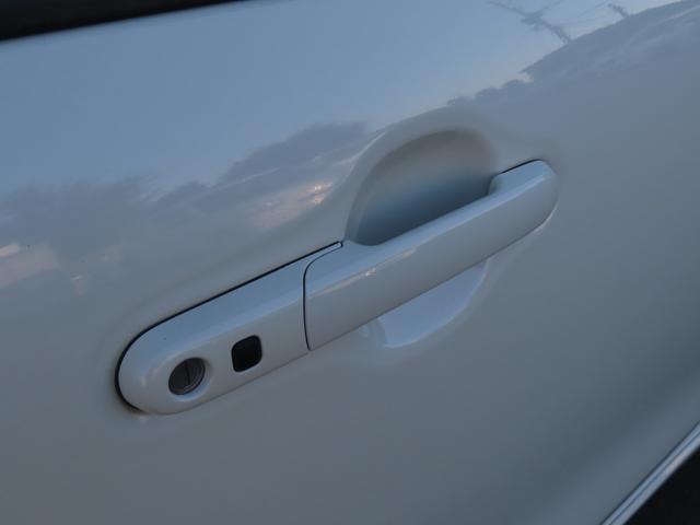 ドアの開け閉めもワンタッチでラクに行えます!