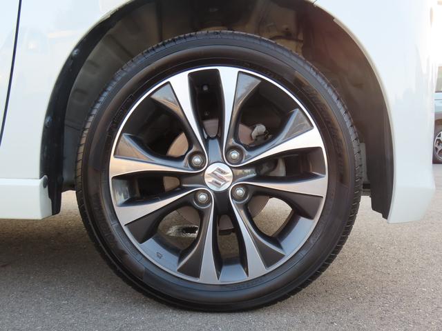 純正アルミホイールです!デザインもカッコよく決まっています!