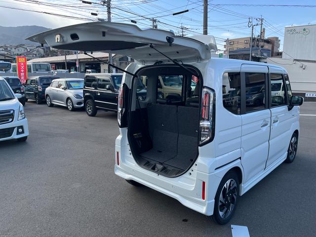 �o�b�N�h�A�͒��ˏグ���ł��I�J�̓��ɂ͉�������ɂ��Ȃ��Ă���܂��I