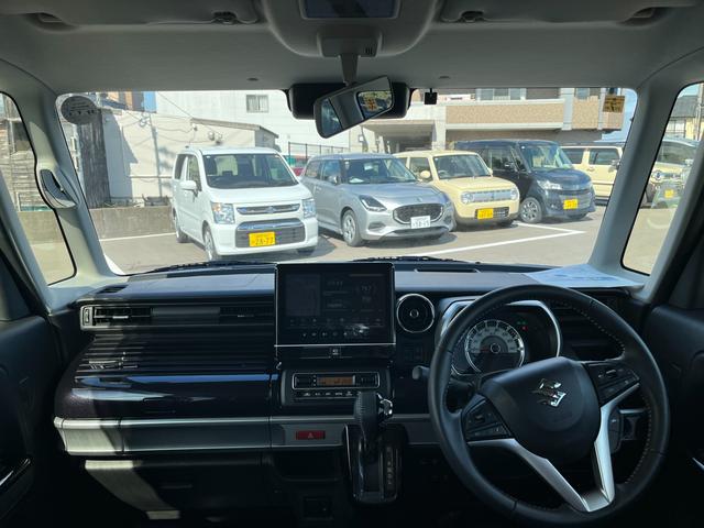 スペーシアカスタム カスタム　ＨＹＢＲＩＤ　ＸＳ　３型　全方位カメラ付きナビ　ＥＴＣ　両側電動スライドドア　衝突被害軽減ブレーキサポート　運転席シートヒーター　スリムサーキュレーター　ヘッドアップディスプレイ　ＬＥＤヘッドライト　アイドリングストップ（4枚目）