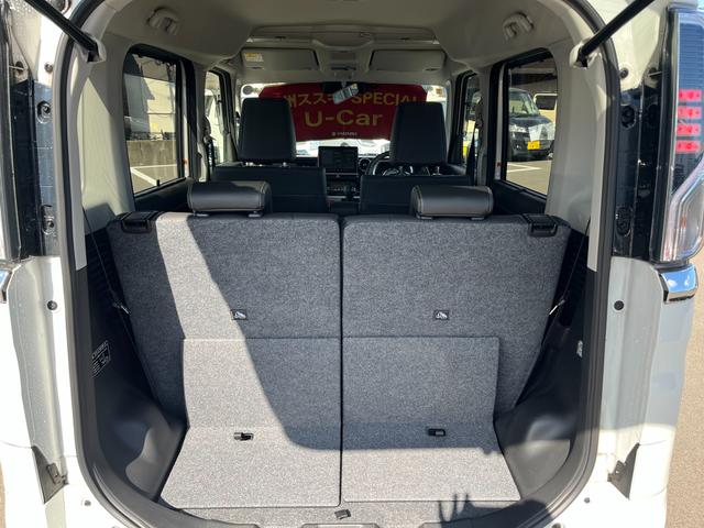 スペーシアカスタム カスタム　ＨＹＢＲＩＤ　ＸＳ　３型　全方位カメラ付きナビ　ＥＴＣ　両側電動スライドドア　衝突被害軽減ブレーキサポート　運転席シートヒーター　スリムサーキュレーター　ヘッドアップディスプレイ　ＬＥＤヘッドライト　アイドリングストップ（9枚目）