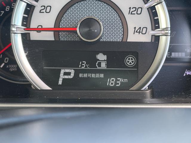 スペーシアカスタム カスタム　ＨＹＢＲＩＤ　ＸＳ　３型　全方位カメラ付きナビ　ＥＴＣ　両側電動スライドドア　衝突被害軽減ブレーキサポート　運転席シートヒーター　スリムサーキュレーター　ヘッドアップディスプレイ　ＬＥＤヘッドライト　アイドリングストップ（30枚目）